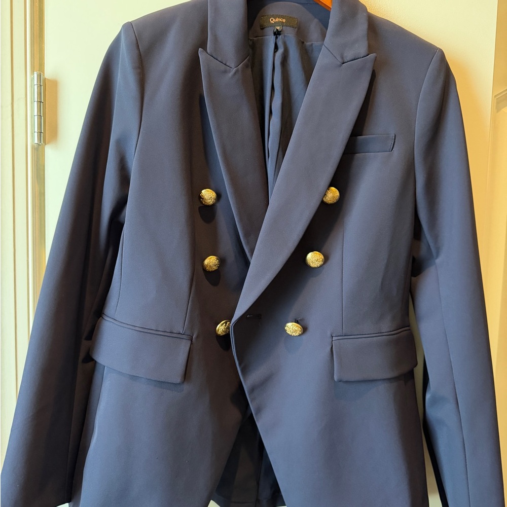 Quince scuba captains convertible notch lapel blazer; Sz M. Navy. Like New